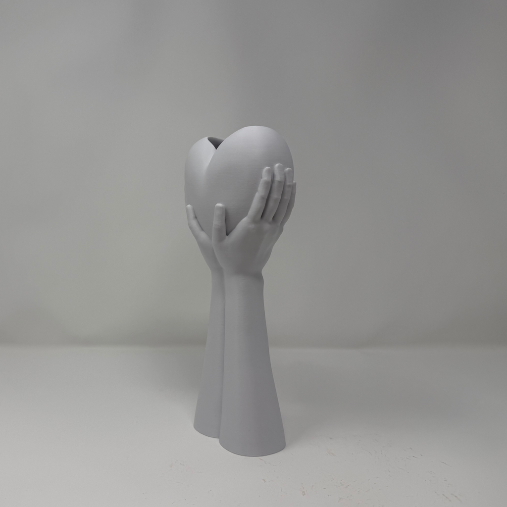 Vase „Herz in Händen“